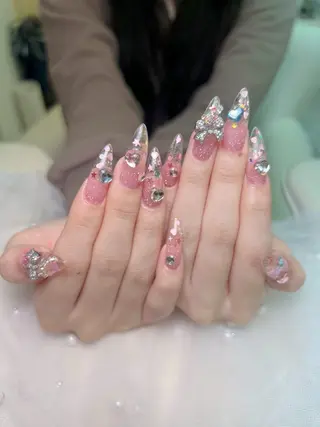 ネイル lucky nail 歌舞伎町のネイルデザイン
