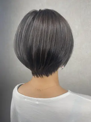 ショート _White所属・ＳＨＩ ＺＵのヘアスタイル