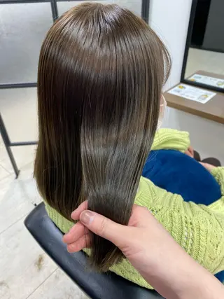 ミディアム 月野涼風 /レイヤーカットのヘアスタイル