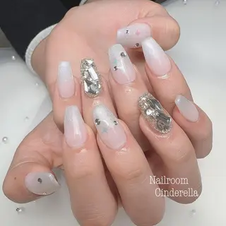 ネイル Nailroom. Cinderellaのネイルデザイン