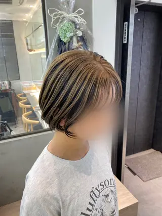 カラー Lond　Chloe所属・りな🌱ショート ☀️レイヤーのヘアスタイル