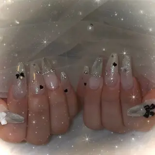 ネイル LUANA所属・LUANA ジュリのネイルデザイン