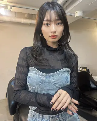 セミロング カラー mizuho🐈⬛ 艶髪¦ダークトーンのヘアスタイル