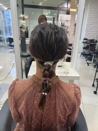 セミロング カラー ヘアアレンジ 【暖色カラー特化】 中山由梨のヘアスタイル