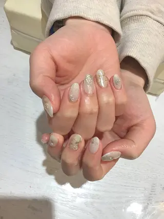 ネイル Nest 岩崎のネイルデザイン