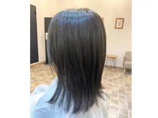 セミロング _White所属・ＳＨＩ ＺＵのヘアスタイル