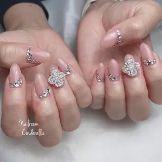 ネイル Nailroom. Cinderellaのネイルデザイン