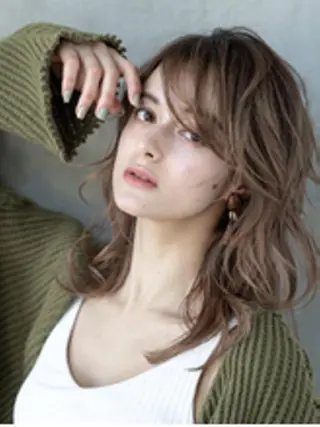 カラー TAYA千葉そごう店所属・【千葉駅南口歩1分】 MAKAのヘアスタイル