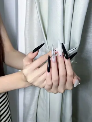 ネイル Moomi nail salon新宿所属・Moomi nail salonのネイルデザイン