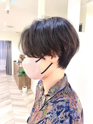 ショート 深谷 薫のヘアスタイル