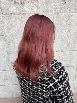 ロング ayumi🦖/ ブリーチカラーのヘアスタイル