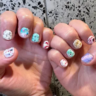 ネイル RIEKO🍒 ワンホン♡推しネイルのネイルデザイン