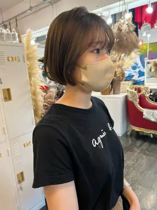 ミディアム カラー LOMARLIE JURIAのヘアスタイル