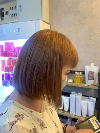 ショート カラー ツヤカラー🤍 ARISAのヘアスタイル