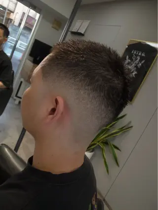 ショート パーマ メンズ INTRO SHIBUYA by Fi-Ne所属・💈メンズフェード 特化DAIYA💈のヘアスタイル