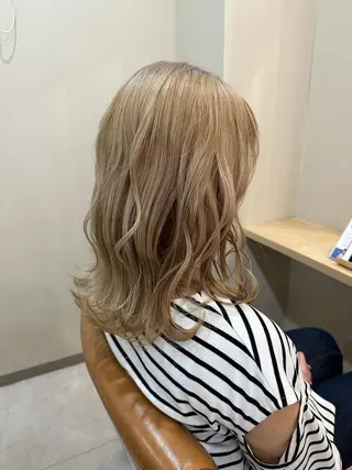 ミディアム 櫻井 サクラのヘアスタイル