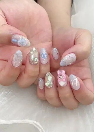 ネイル 五十嵐 美智のネイルデザイン