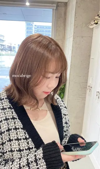 ショート カラー 阿部 響香のヘアスタイル
