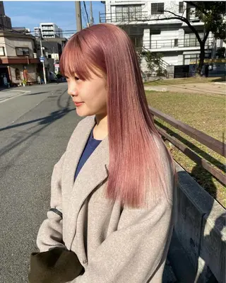 ロング the hinc所属・ami/大阪/暖色 /レイヤーカットのヘアスタイル