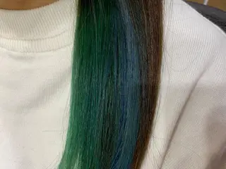 ロング カラー R ri R takagiのヘアスタイル