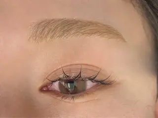 アイブロウ Arbis所属・Arbis madokaの眉毛・アイブロウイメージ