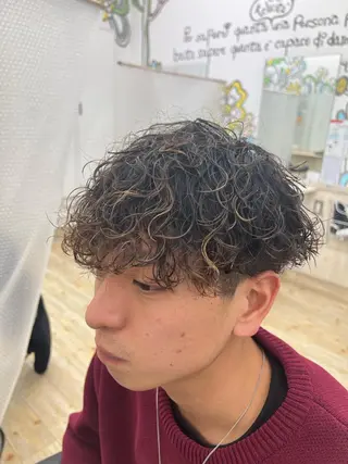 パーマ メンズ 二宮 光広のヘアスタイル