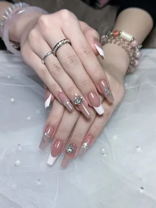 ネイル ひまわり 🌻Miharuのネイルデザイン