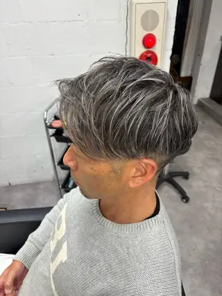 カラー 笹江 瑞穂のヘアスタイル