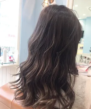 ロング カラー パーマ 小林 永佳のヘアスタイル