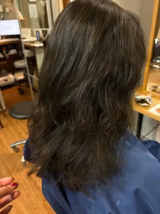 ミディアム カラー ドアベルヘアリビング所属・加藤志保 🎗️🫧モデル募集のヘアスタイル