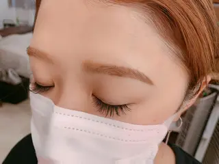 H. Yurinaの眉毛・アイブロウイメージ