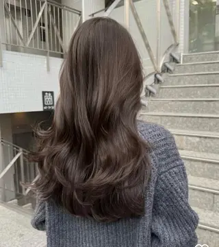 セミロング 原田 絵里華のヘアスタイル