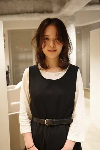 ミディアム パーマ 未 来カットモデル無料のヘアスタイル