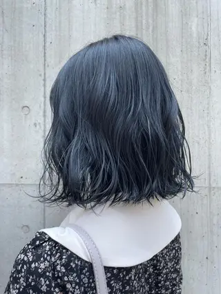 ミディアム カラー ボブ/インナーカラー ショート/佐野祥子のヘアスタイル