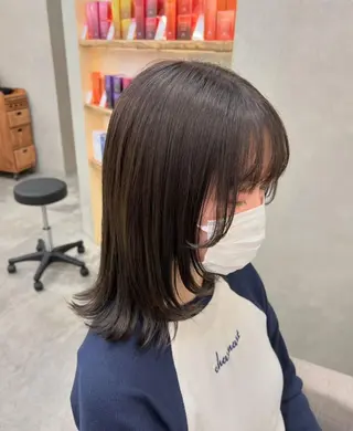 カラー ミディアム Seina セイナのヘアスタイル