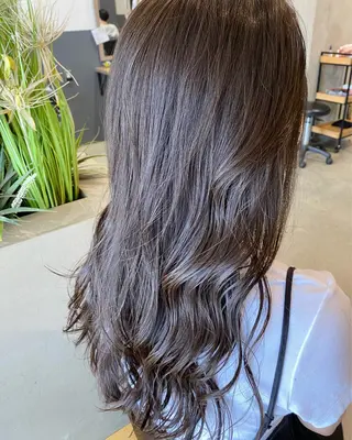 ロング カラー 🩷🍭中津・梅田 エリア🍬💜のヘアスタイル