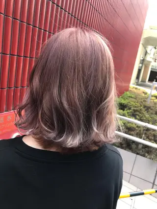 ミディアム カラー shi hoのヘアスタイル