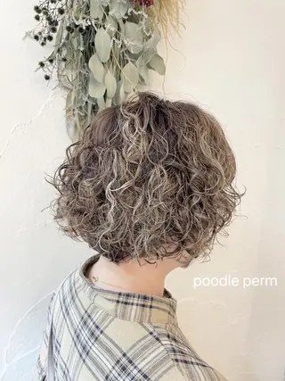 ショート パーマ ヘアアレンジ Hair muse'e所属・加藤 愛鈴のヘアスタイル