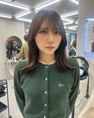 ミディアム カラー ヘアアレンジ fumika🎀 韓国ヘア×ベージュのヘアスタイル