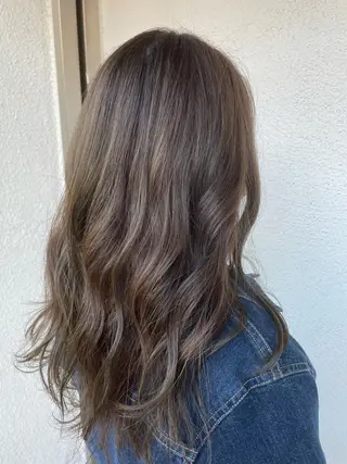 ロング putri 副店長 岸本　拓真のヘアスタイル