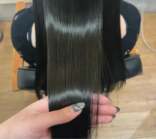 ロング カラー イシイ ハルナ 🤍のヘアスタイル