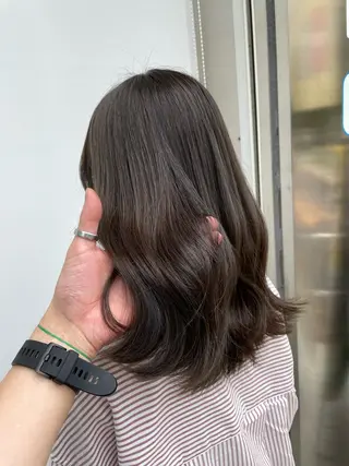 セミロング カラー ナカタケ ユウのヘアスタイル