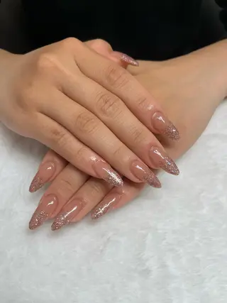 ネイル nail.salon .Reversalのネイルデザイン