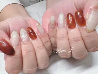 ネイル 芦辺 香奈のネイルデザイン
