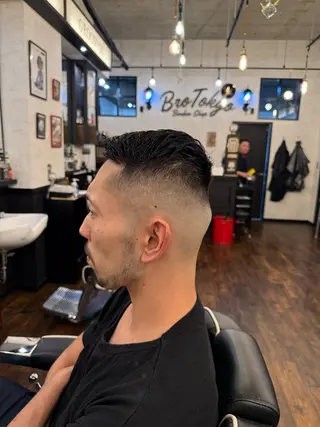 ショート BroTokyo所属・shin シンのヘアスタイル