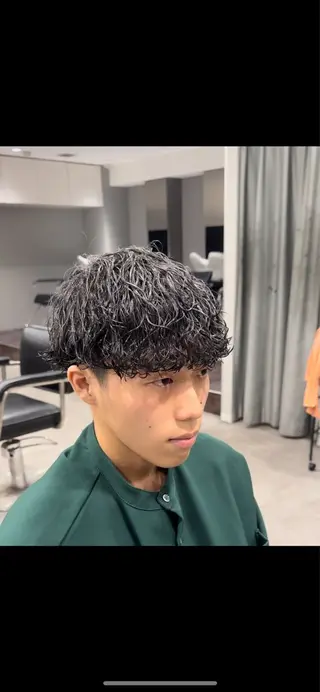 メンズ 波巻きスパイラル/ メンズパーマ/ゆうひのヘアスタイル