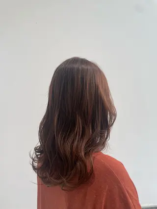 ロング 佐々木 麻衣のヘアスタイル