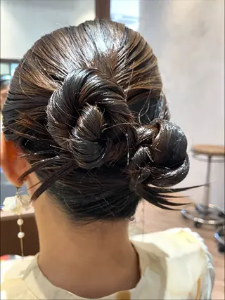 ヘアアレンジ シモカワ マシロのヘアスタイル