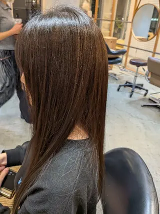 カラー 高久 優亜のヘアスタイル