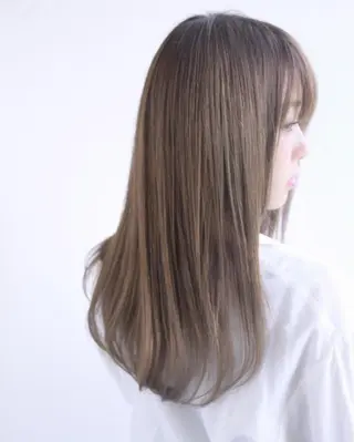ロング KAMIGAMI所属・KAMIGAMI SAKAEのヘアスタイル
